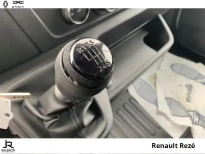 Photo 5 Renault Master  Fg F3300 L2H2 2.3 Blue dCi 135ch Grand Confort Euro6E