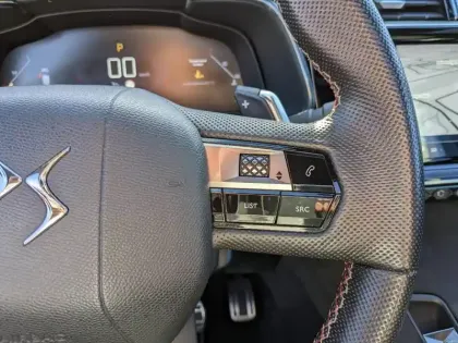 Photo 28 DS DS 7  Crossback BlueHDi 130ch Performance Line + Automatique