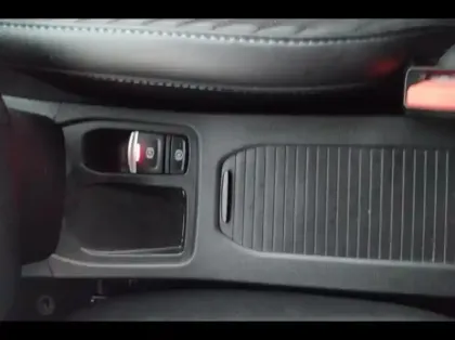 Photo 14 Renault Clio  1.0 TCe 90ch esprit Alpine - 24