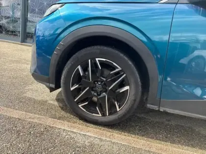 Photo 10 Peugeot 5008  Hybrid 145ch Allure e-DCS6