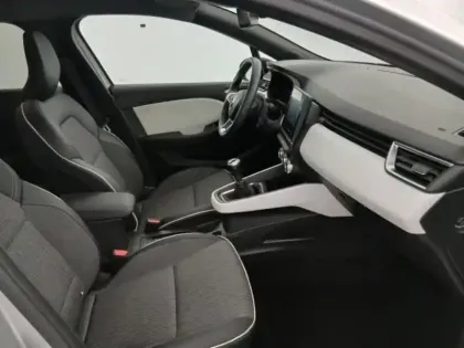 Photo 5 Renault Clio Gén. V (BJA) Ph1 NG Techno 5