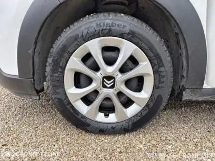 Photo 10 Citroën C3  1.5 BlueHDi 100ch S&S Feel E6.d