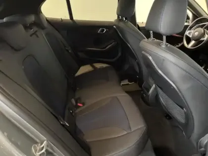 Photo 12 BMW Serie 1 Série 1 118iA 136ch M Sport DKG7