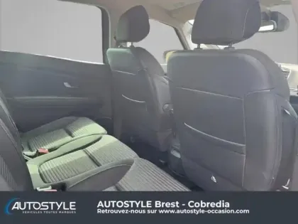 Photo 43 Renault Scenic Grand  1.3 TCe 140ch Evolution EDC 7 places