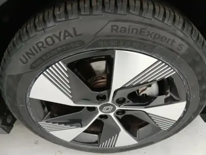 Photo 9 Renault Megane  E-Tech Electric EV60 220ch Equilibre super charge -B