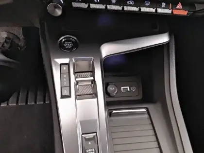 Photo 13 Peugeot 308  PHEV 180 e-EAT8