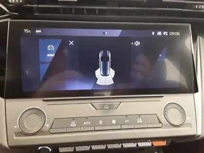 Photo 17 Peugeot 308  PHEV 180 e-EAT8