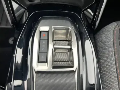 Photo 46 Peugeot 208  Electrique 50 kWh 136ch