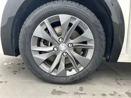 Photo 78 Peugeot 208  Electrique 50 kWh 136ch