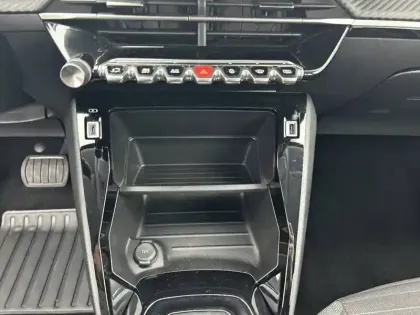 Photo 54 Peugeot 208  Electrique 50 kWh 136ch