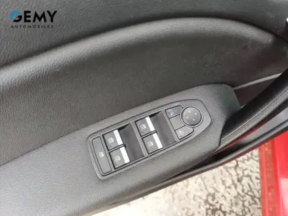 Photo 11 Renault Captur  TCe 90 - 21