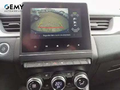 Photo 17 Renault Captur  E-Tech full hybrid 145