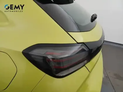 Photo 56 Peugeot 208  PureTech 100 S&S BVM6