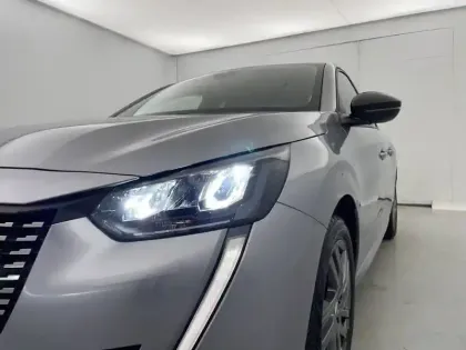 Photo 87 Peugeot 208  PureTech 75 S&S BVM5