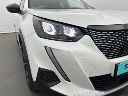 Photo 81 Peugeot 2008  BlueHDi 130 S&S EAT8