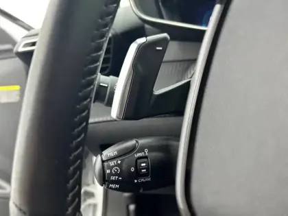 Photo 85 Peugeot 2008  BlueHDi 130 S&S EAT8