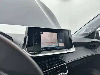 Photo 22 Peugeot 208  Electrique 50 kWh 136ch