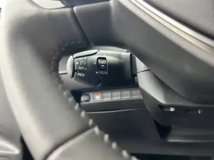 Photo 18 Peugeot 208  Electrique 50 kWh 136ch