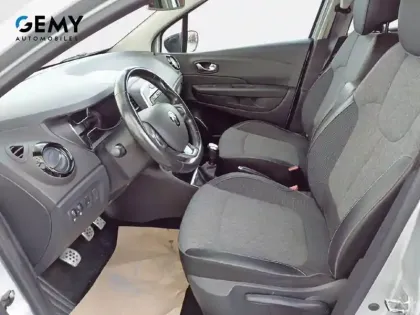 Photo 8 Renault Captur  TCe 90 - 19