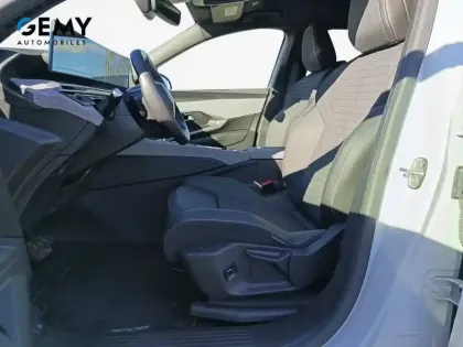 Photo 70 Peugeot 3008  Hybrid 136 e-DCS6