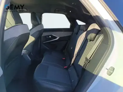 Photo 40 Peugeot 3008  Hybrid 136 e-DCS6