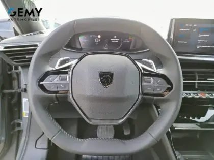 Photo 12 Peugeot 2008  Hybrid 145 e-DCS6