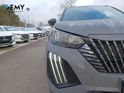 Photo 16 Peugeot 2008  Hybrid 145 e-DCS6