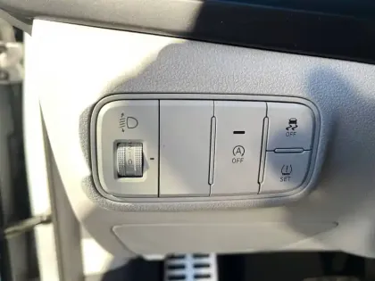 Photo 19 Hyundai Bayon  1.0 T-GDi 100 DCT-7 Hybrid 48V