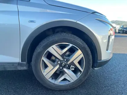 Photo 14 Hyundai Bayon  1.0 T-GDi 100 DCT-7 Hybrid 48V