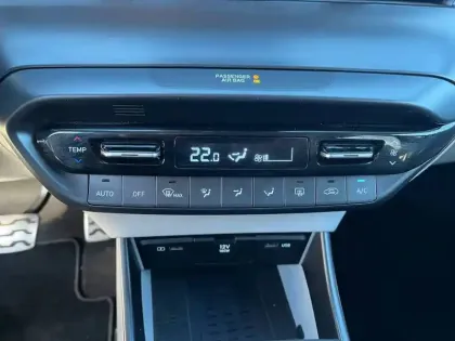 Photo 24 Hyundai Bayon  1.0 T-GDi 100 DCT-7 Hybrid 48V