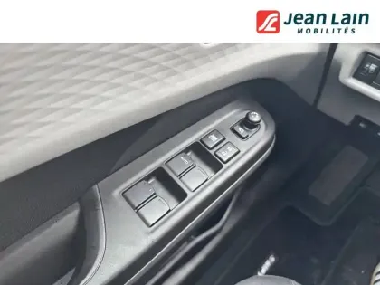 Photo 19 Suzuki Swift  1.2 Dualjet Hybrid AllGrip