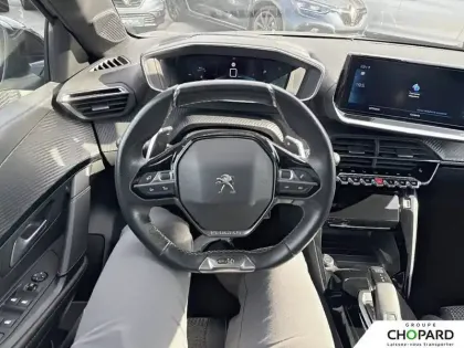 Photo 16 Peugeot 208  PureTech 130 S&S EAT8