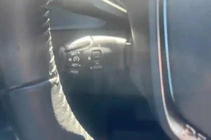 Photo 12 Peugeot 208  Electrique 50 kWh 136ch