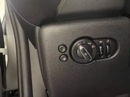 Photo 36 Mini Mini Hatch 3 Portes Cooper SE 184 ch