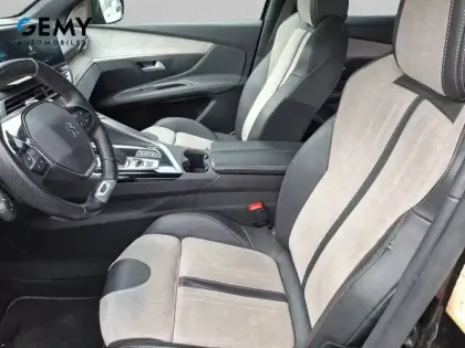 Photo 8 Peugeot 3008  Hybrid 225 e-EAT8