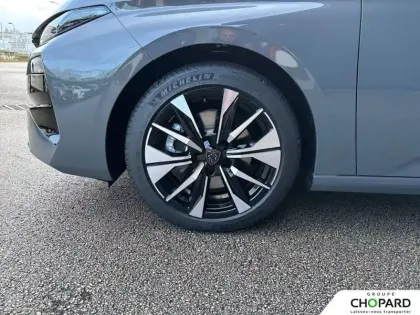 Photo 8 Peugeot 308  Hybrid 145 e-DCS6