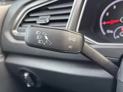 Photo 22 Volkswagen T-roc  1.0 TSI 115 Start/Stop BVM6