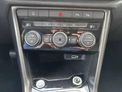 Photo 65 Volkswagen T-roc Gén. I Ph1 Lounge 5