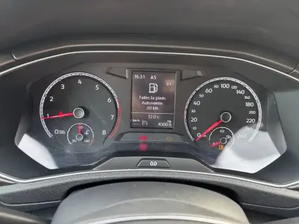 Photo 18 Volkswagen T-roc  1.0 TSI 115 Start/Stop BVM6