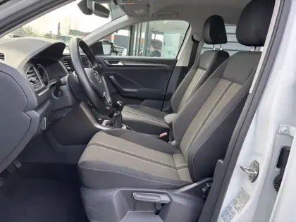 Photo 16 Volkswagen T-roc  1.0 TSI 115 Start/Stop BVM6