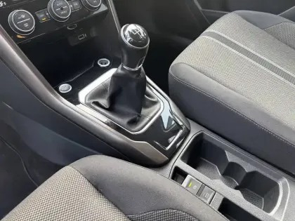 Photo 31 Volkswagen T-roc  1.0 TSI 115 Start/Stop BVM6