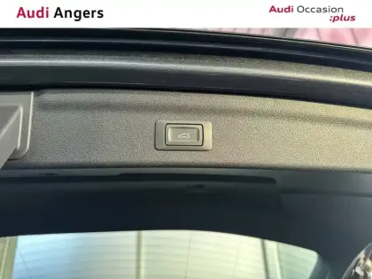 Photo 12 Audi Q3  45 TFSIe 245 ch S tronic 6