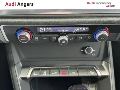 Photo 28 Audi Q3  45 TFSIe 245 ch S tronic 6