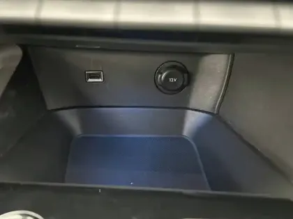 Photo 27 Peugeot 3008  Hybrid 225 e-EAT8