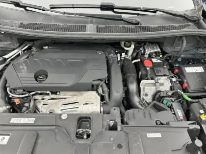 Photo 29 Peugeot 3008  Hybrid 225 e-EAT8