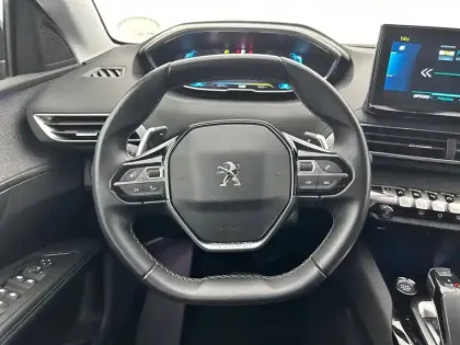 Photo 8 Peugeot 3008  Hybrid 225 e-EAT8