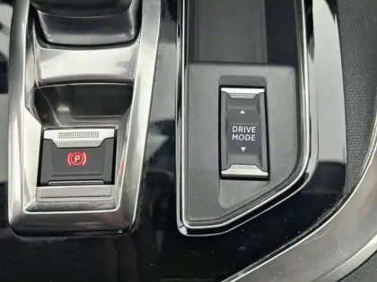 Photo 49 Peugeot 3008 Gén. II Ph2 Allure Pack 5