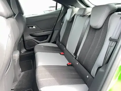 Photo 10 Opel Mokka  Electrique 136 ch & Batterie 50 kWh