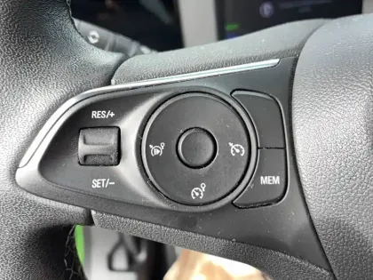 Photo 15 Opel Mokka  Electrique 136 ch & Batterie 50 kWh