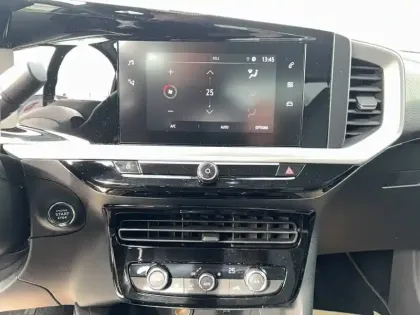 Photo 5 Opel Mokka  Electrique 136 ch & Batterie 50 kWh